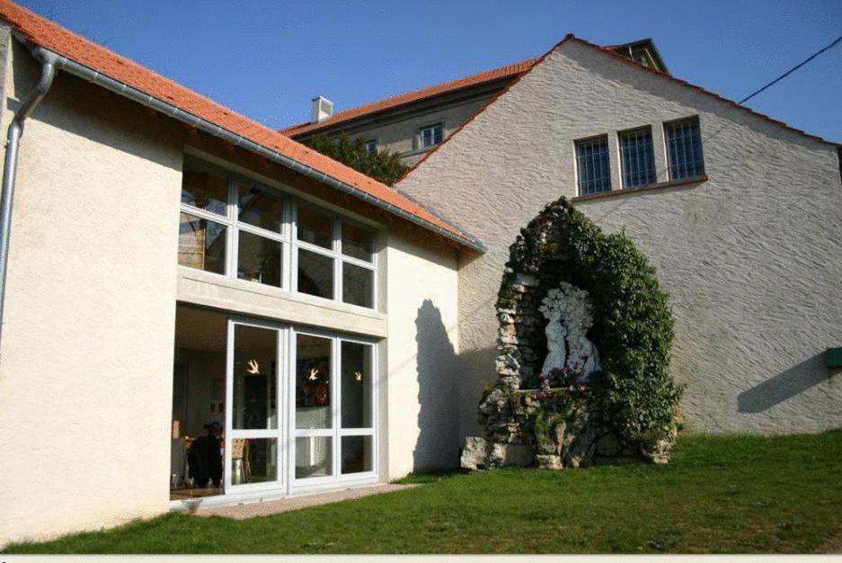 Couvent De Saint-Ulrich Hotel Sarrebourg Buitenkant foto